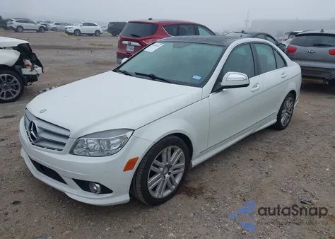 2009 Mercedes-Benz C 300 Luxury/Sport from USA, damaged, VIN WDDGF54X19R065827